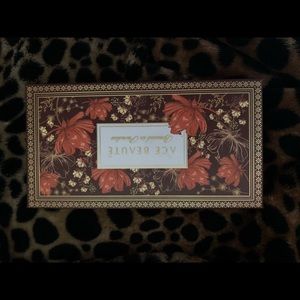 ACE BEAUTĒ. Bronzed in Paradise palette